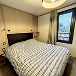 Standing Avec Piscine Chauffee, 4 Couchages, Proche Et Commerces, Wifi Inclus - Fr-1-361-527 בקתה