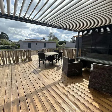 Chalet Standing Avec Piscine Chauffee, 4 Couchages, Proche Et Commerces, Wifi Inclus - Fr-1-361-527 *