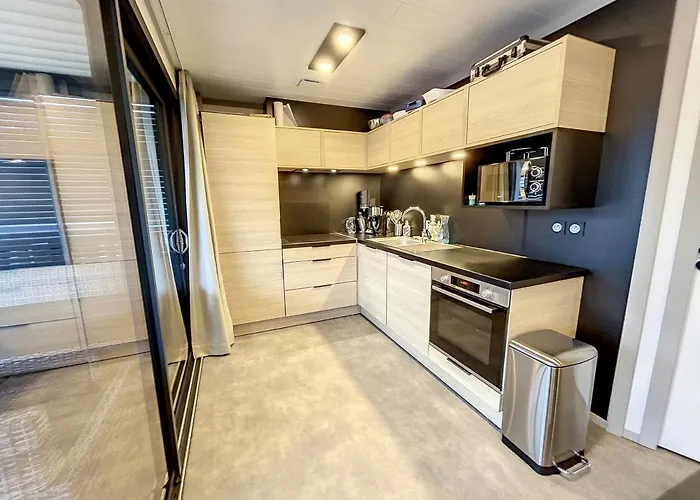 Chalet Standing Avec Piscine Chauffee, 4 Couchages, Proche Et Commerces, Wifi Inclus - Fr-1-361-527 *